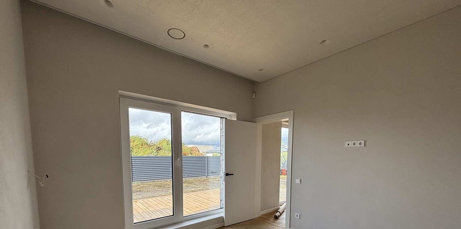 Brand-new house in a gated quarter of four – photo 5