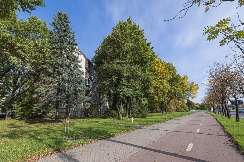 Dviračių takas prie namo – Pramonės pr. 9, Dainava