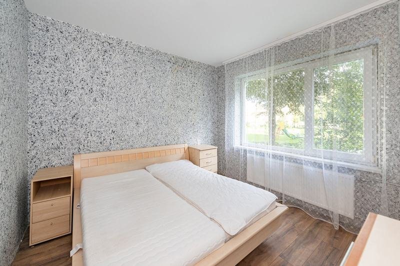 Miegamasis – Šiaurės pr. 12, Eiguliai