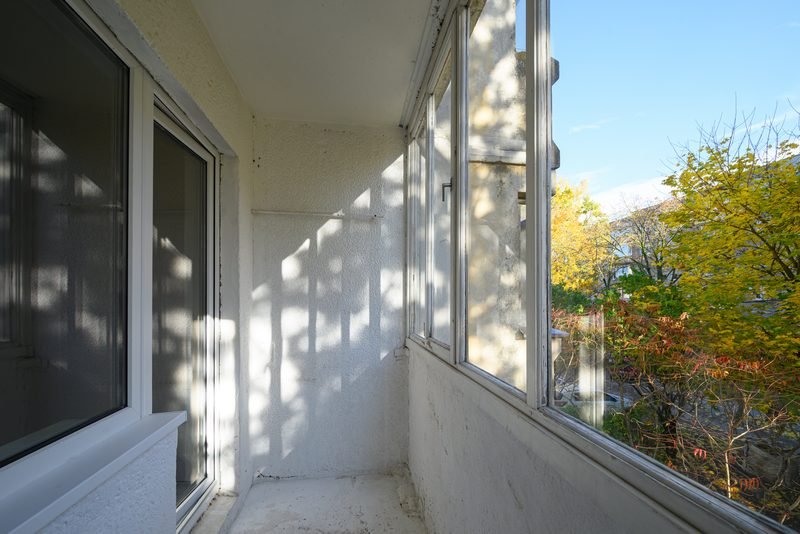 Balkonas – Šiaurės pr., Eiguliai